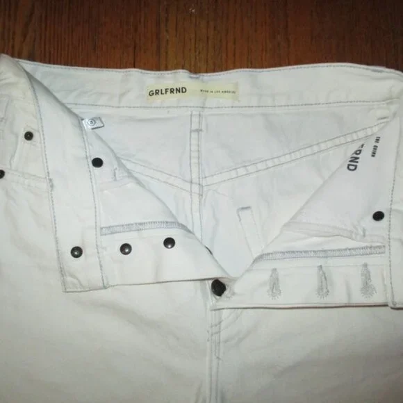 GRLFRND The Quinn 90's Boyfriend Short - Picture 9 of 9